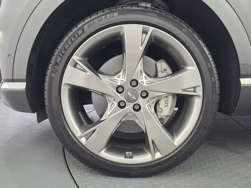 2023 Genesis GV80 с пробегом 51 158 км