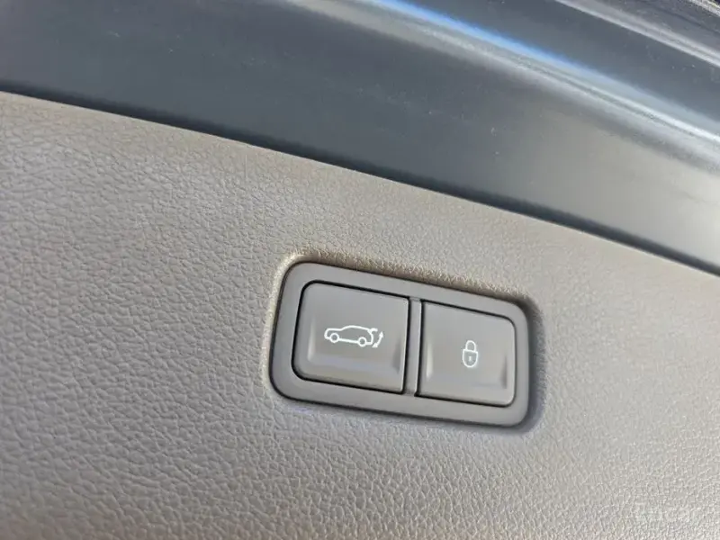 2023 Genesis GV80 с пробегом 51 158 км