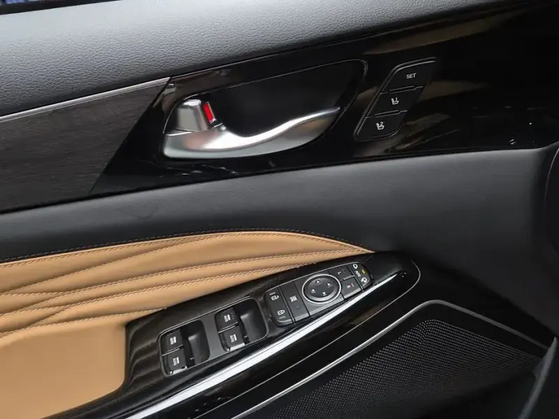 2020 Kia K7 с пробегом 98 534 км