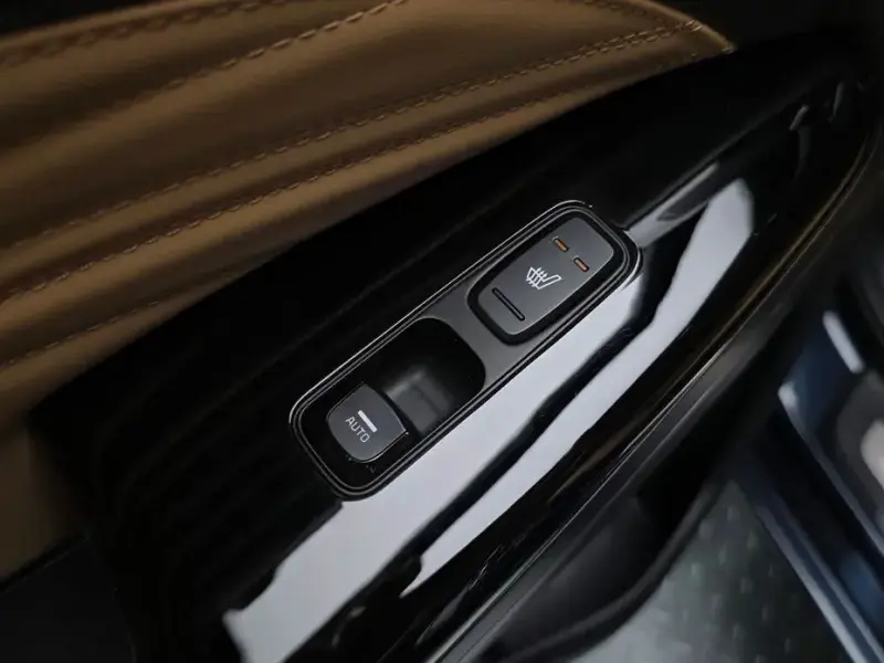 2020 Kia K7 с пробегом 98 534 км