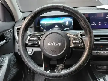2022 Kia Seltos с пробегом 57 943 км