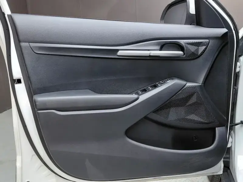 2025 Kia Seltos с пробегом 7 296 км