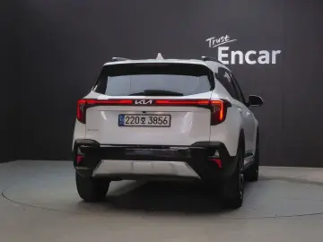 2023 Kia Seltos с пробегом 45 810 км