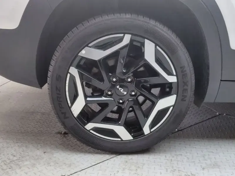 2023 Kia Seltos с пробегом 45 810 км