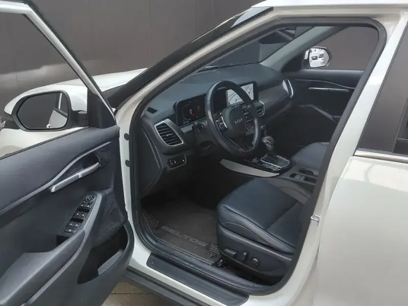 2023 Kia Seltos с пробегом 45 810 км