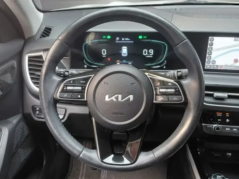 2023 Kia Seltos с пробегом 45 810 км