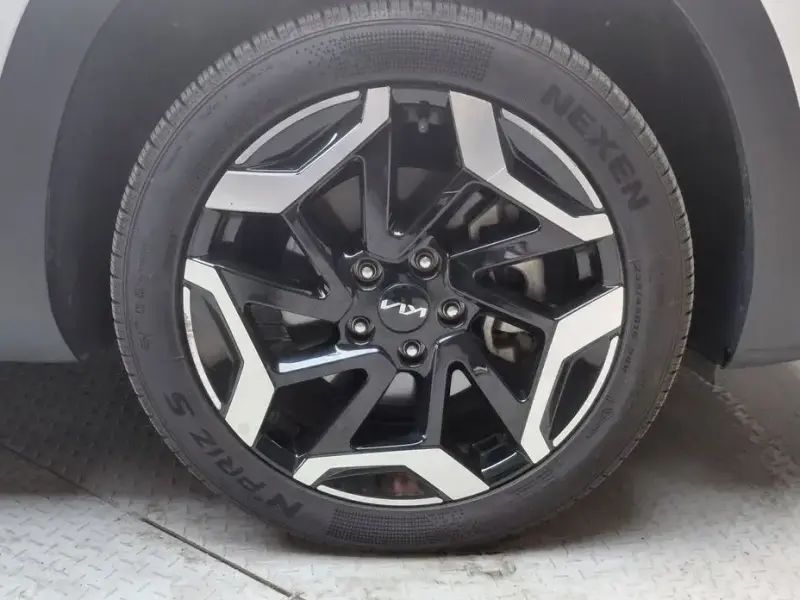 2023 Kia Seltos с пробегом 45 810 км