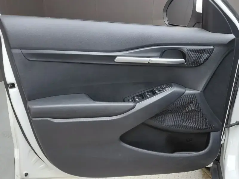 2023 Kia Seltos с пробегом 45 810 км