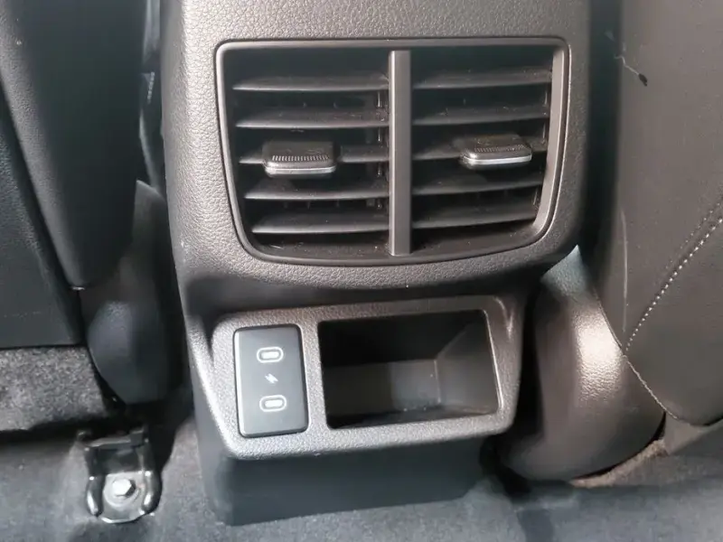 2023 Kia Seltos с пробегом 45 810 км