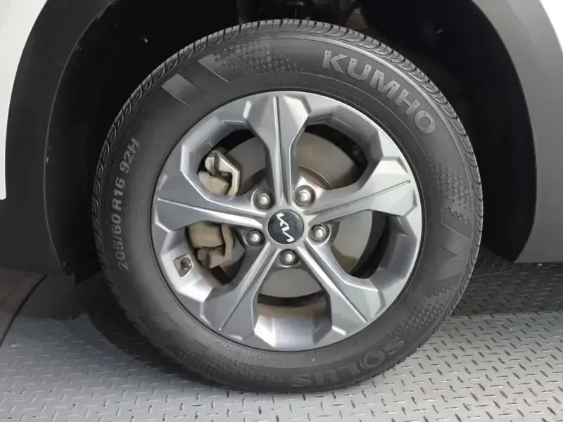 2023 Kia Seltos с пробегом 77 256 км