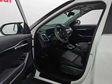 2025 Kia Seltos с пробегом 32 237 км