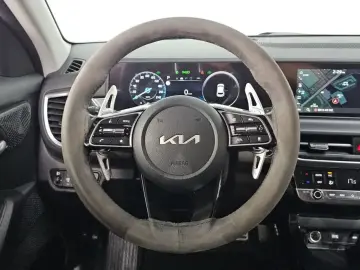 2025 Kia Seltos с пробегом 32 237 км