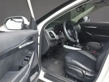 2023 Kia Seltos с пробегом 77 256 км