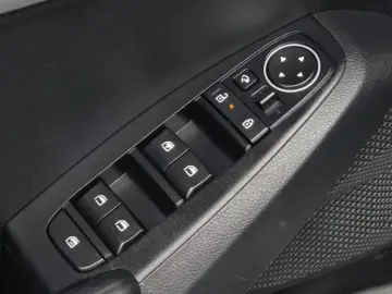 2023 Kia Seltos с пробегом 77 256 км