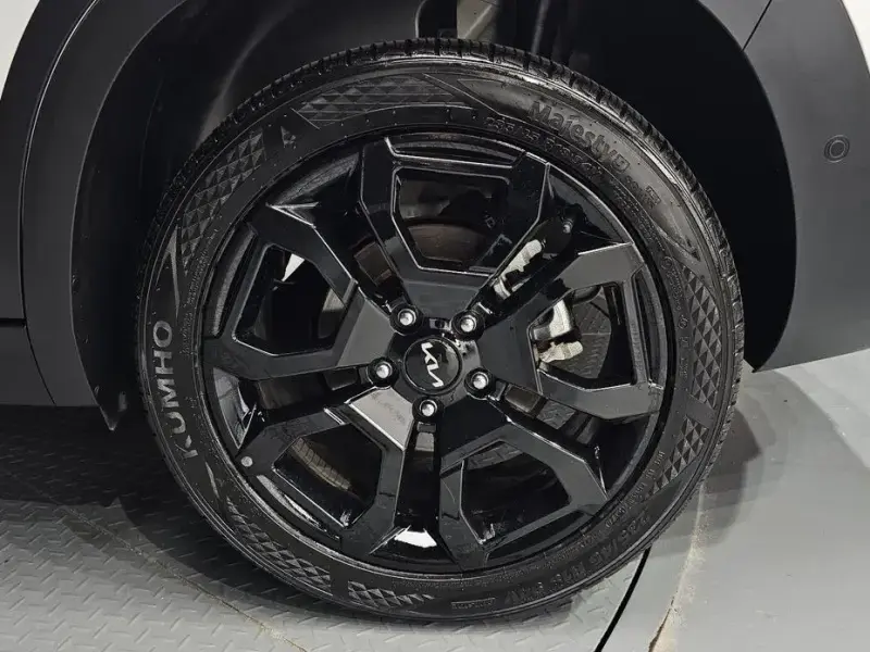 2025 Kia Seltos с пробегом 14 163 км