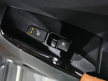 2025 Kia Seltos с пробегом 11 441 км