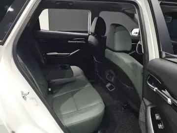 2025 Kia Seltos с пробегом 14 163 км