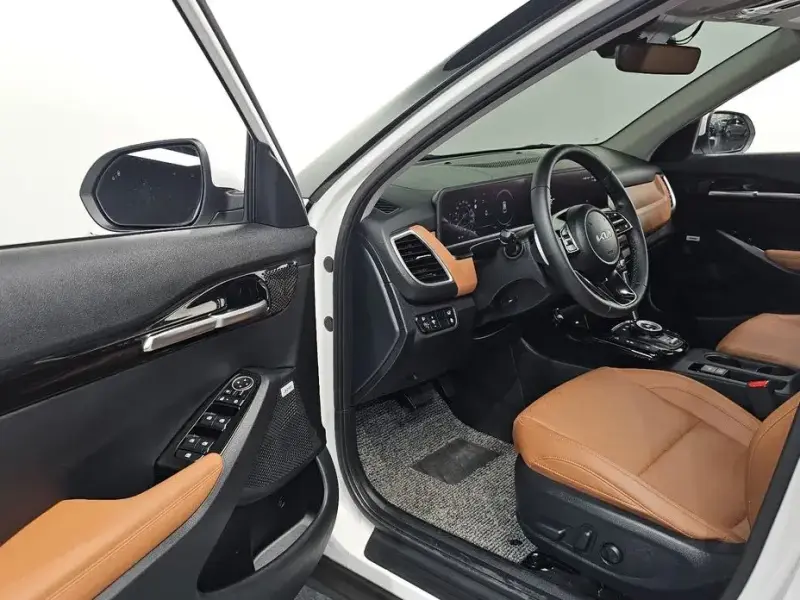 2024 Kia Seltos с пробегом 28 527 км