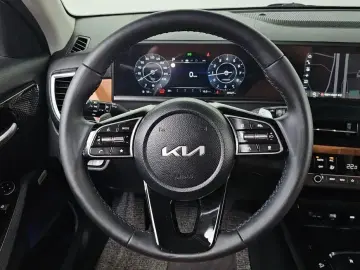 2024 Kia Seltos с пробегом 28 527 км