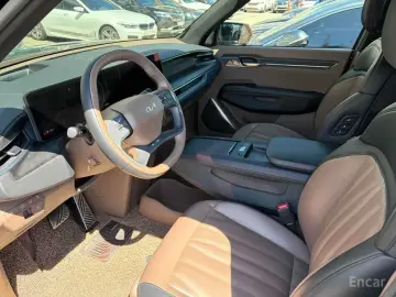 2025 Kia EV9 с пробегом 35 000 км