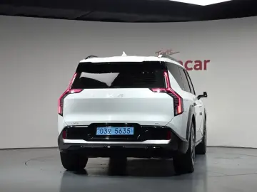 2024 Kia EV9 с пробегом 51 323 км