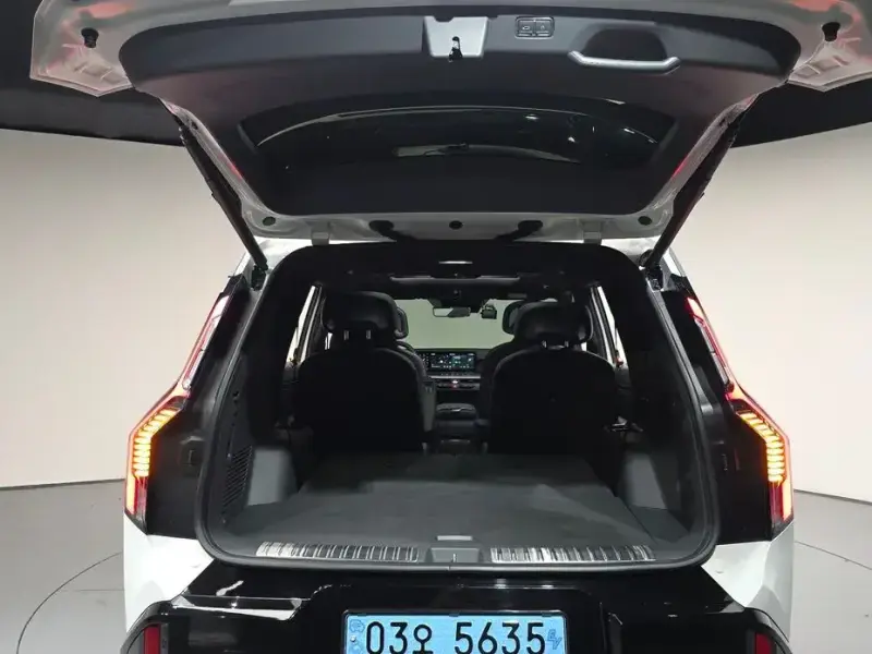 2024 Kia EV9 с пробегом 51 323 км