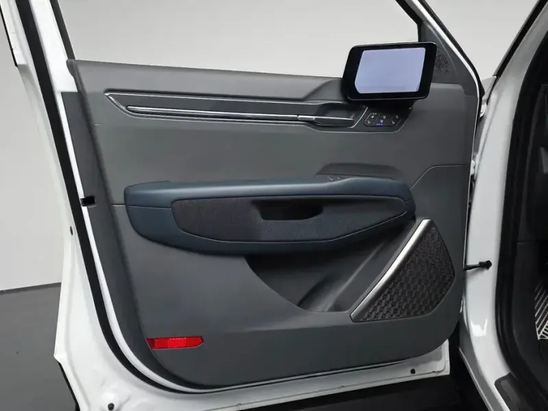 2024 Kia EV9 с пробегом 51 323 км