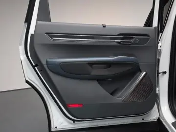 2024 Kia EV9 с пробегом 51 323 км