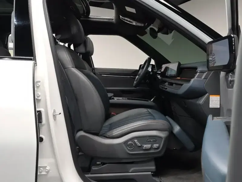 2024 Kia EV9 с пробегом 51 323 км
