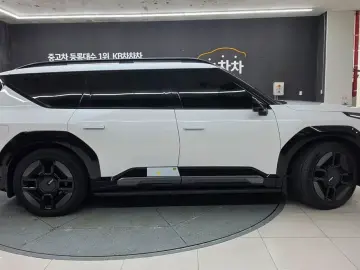 2023 Kia EV9 с пробегом 74 800 км