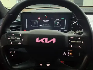 2023 Kia EV9 с пробегом 74 800 км
