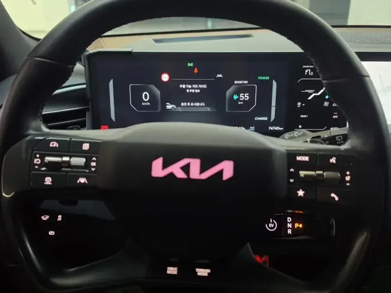 2023 Kia EV9 с пробегом 74 800 км