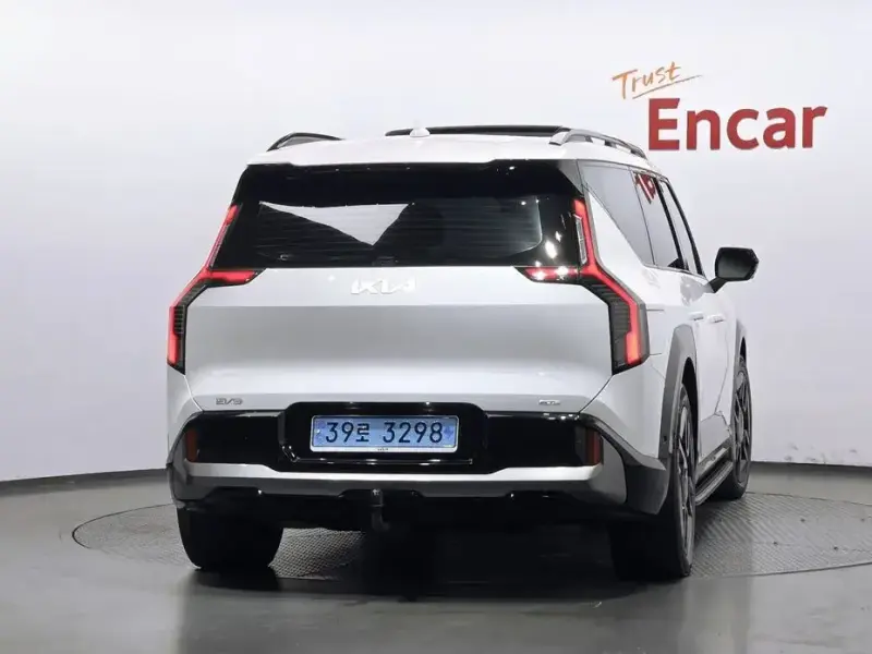 2024 Kia EV9 с пробегом 59 040 км