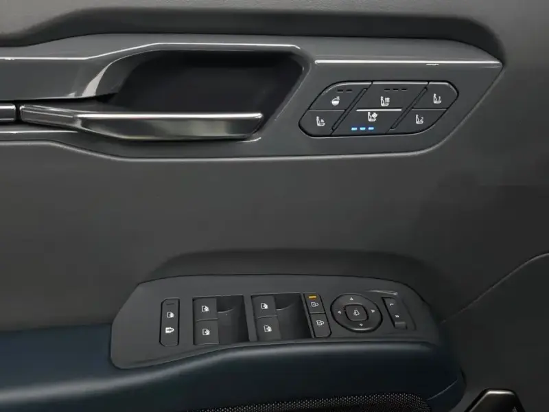 2024 Kia EV9 с пробегом 59 040 км