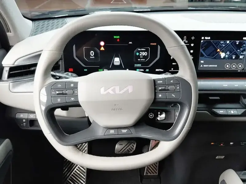 2023 Kia EV9 с пробегом 36 073 км