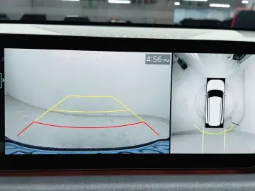 2023 Kia EV9 с пробегом 36 073 км