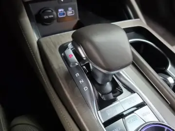 2023 Kia K9 с пробегом 80 192 км