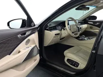 2021 Kia K9 с пробегом 39 192 км