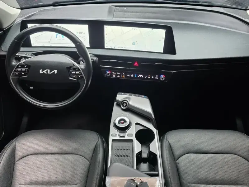 2022 Kia EV6 с пробегом 63 716 км