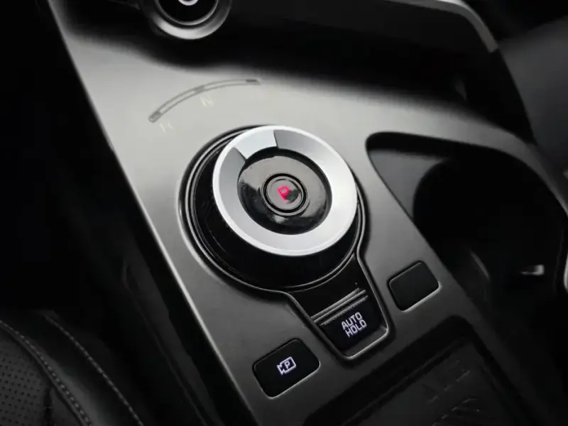 2022 Kia EV6 с пробегом 63 716 км