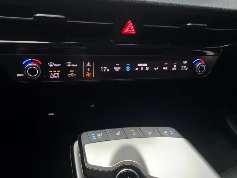 2022 Kia EV6 с пробегом 63 716 км