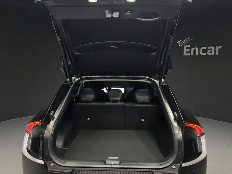2022 Kia EV6 с пробегом 63 716 км