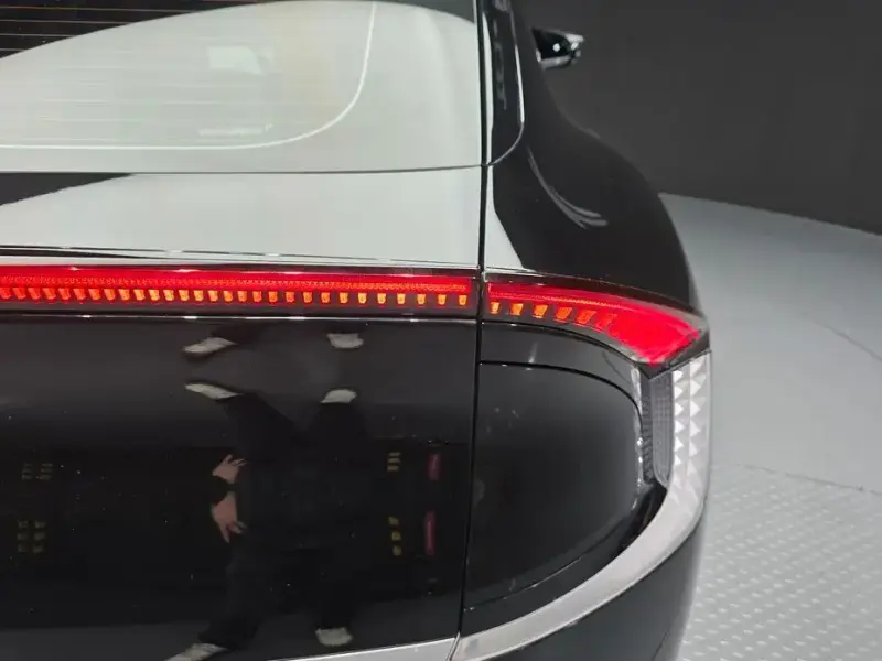 2022 Kia EV6 с пробегом 63 716 км