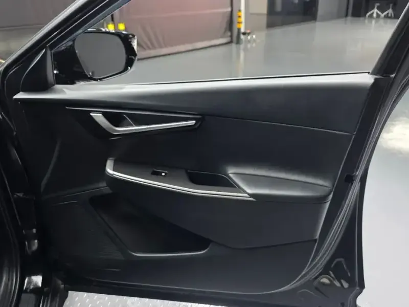 2022 Kia EV6 с пробегом 63 716 км