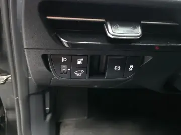 2022 Kia EV6 с пробегом 63 716 км