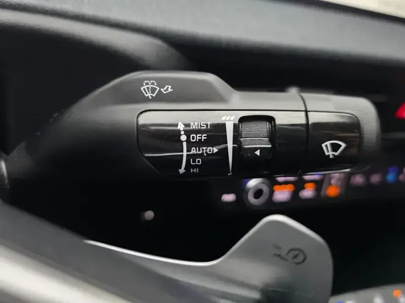 2022 Kia EV6 с пробегом 63 716 км