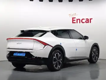 2024 Kia EV6 с пробегом 48 510 км