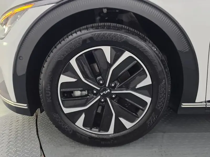 2024 Kia EV6 с пробегом 48 510 км