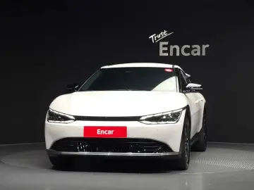 2023 Kia EV6 с пробегом 27 579 км