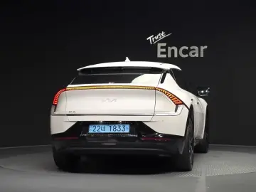 2023 Kia EV6 с пробегом 27 579 км